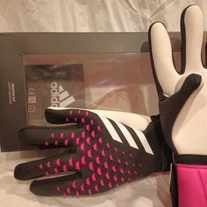 Soccer goalie gloves
